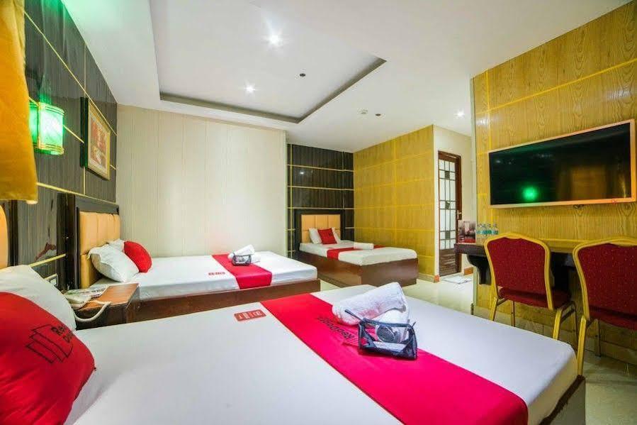 Reddoorz At Winter Hotel Araneta Bandar Quezon Luaran gambar